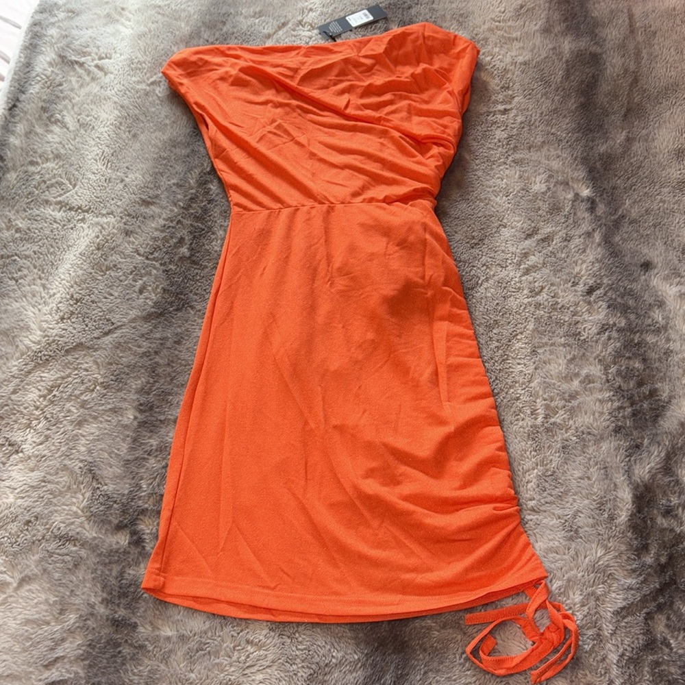 FN “Catherine Ruched Mini Dress” 🧡 - Picture 6 of 7